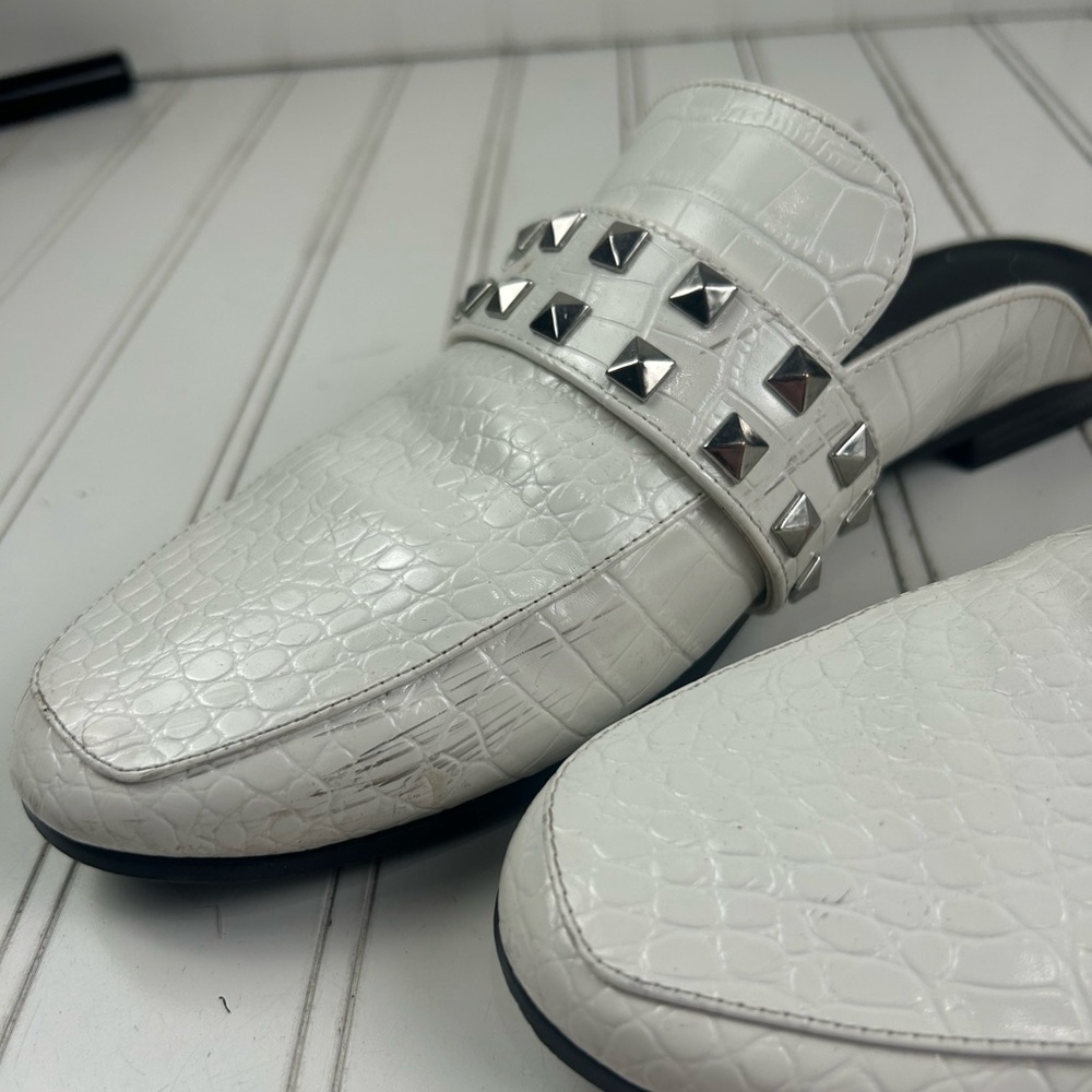 Rampage White Studded Brady Slip-On Loafers Mules Womenโs Size 8.5M - Picture 3 of 11